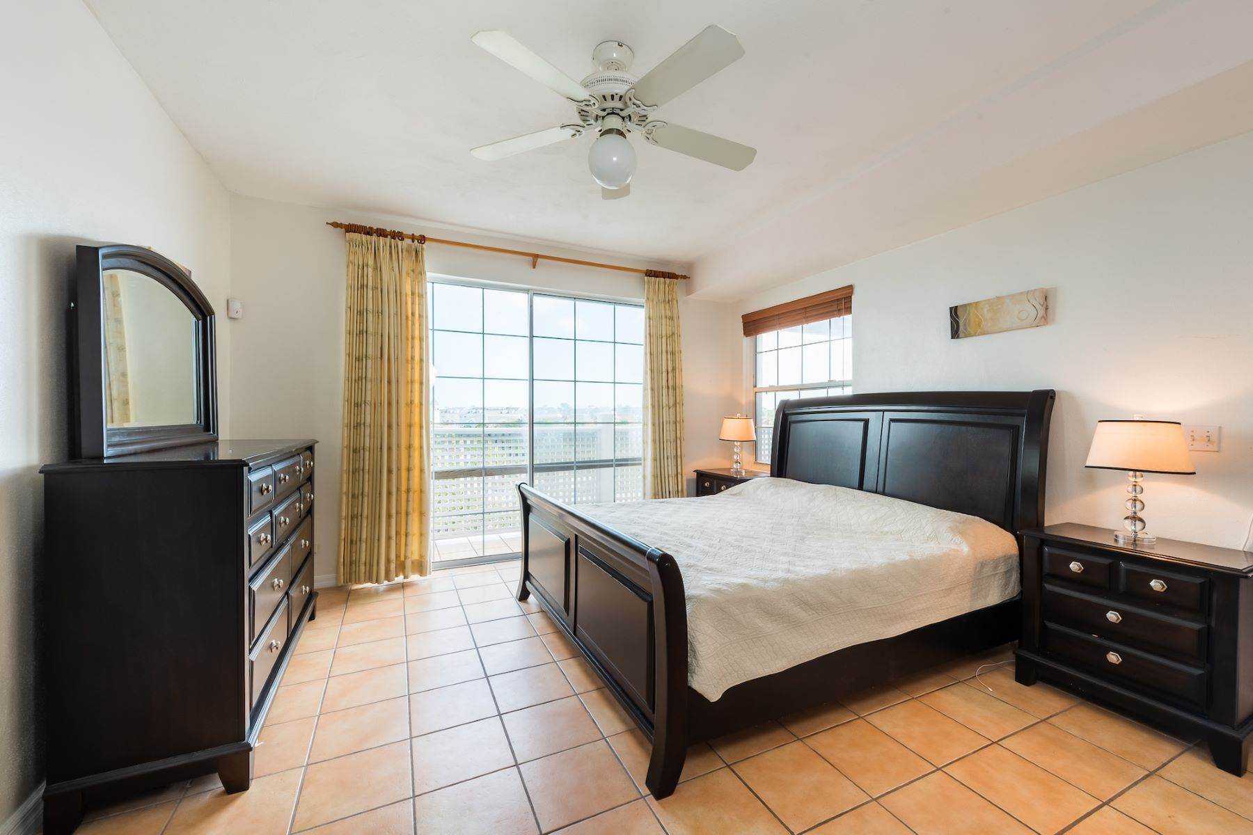 8. Condominiums for Sale at 30 Beach Lane, Sandyport Sandyport, Cable Beach, Nassau and Paradise Island, Bahamas