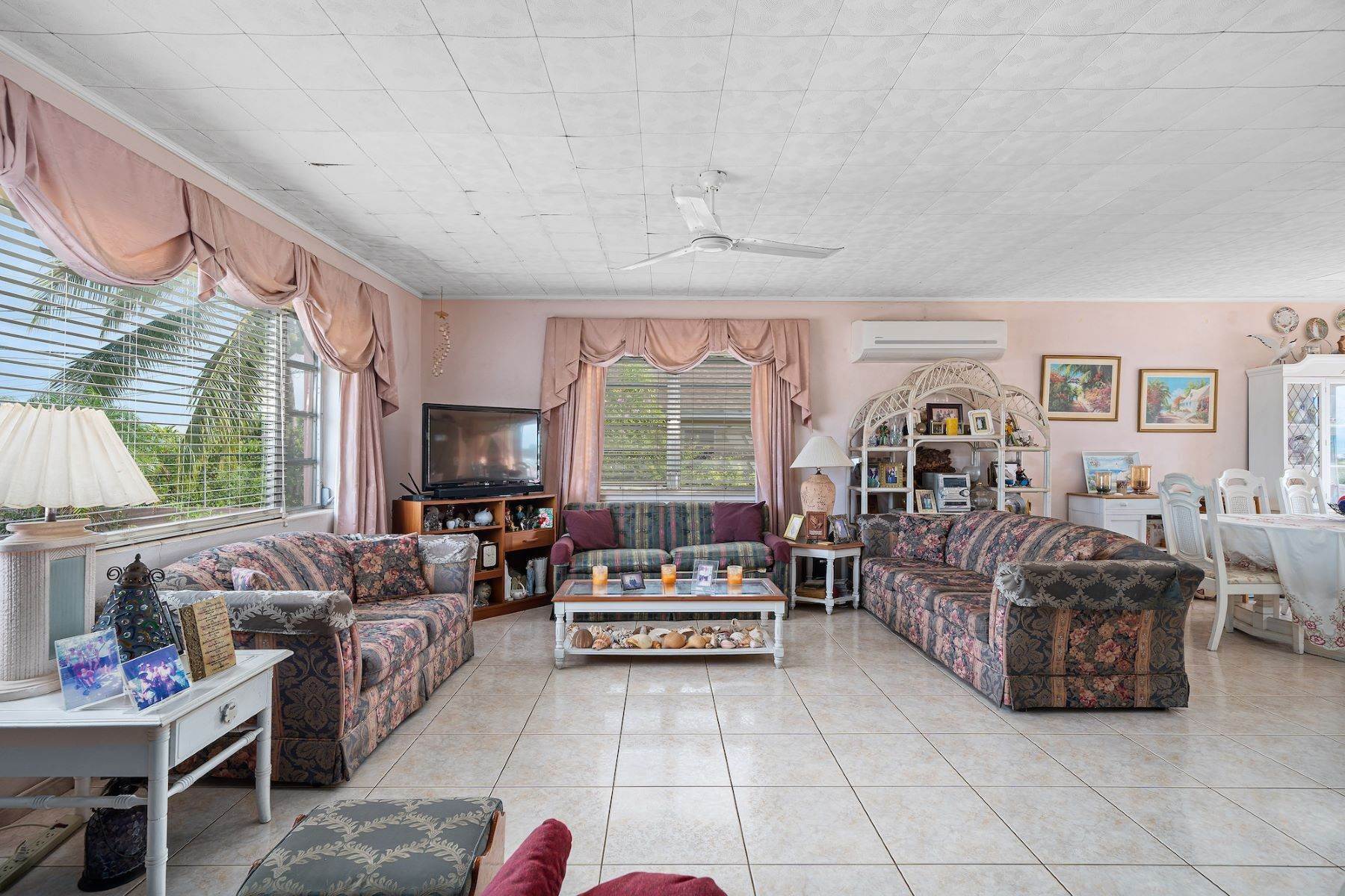 4. Single Family Homes for Sale at Blair Estates, Eastern Road, Nassau and Paradise Island, Bahamas