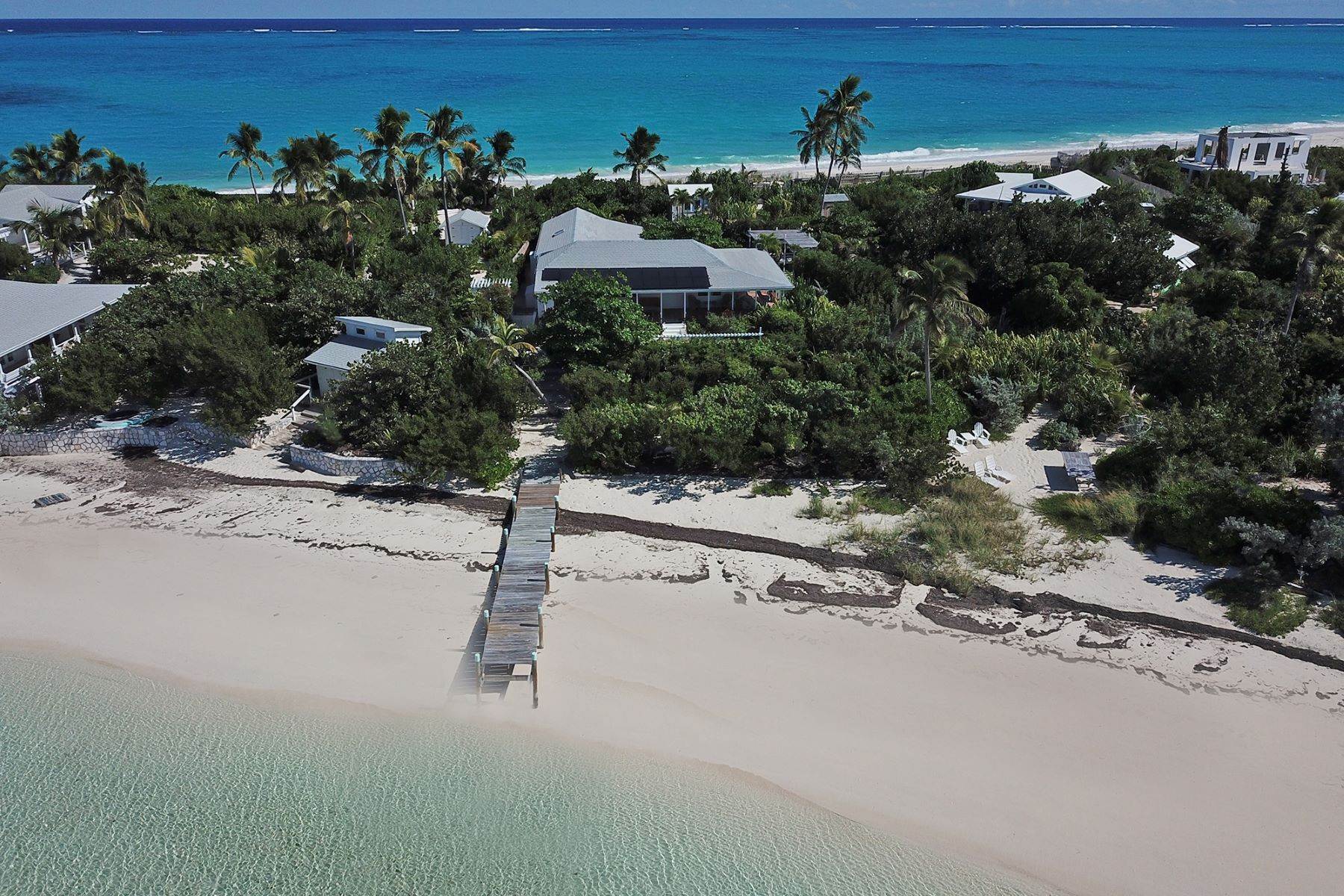 Single Family Homes für Verkauf beim Man-O-War Cay, Abaco, Bahamas