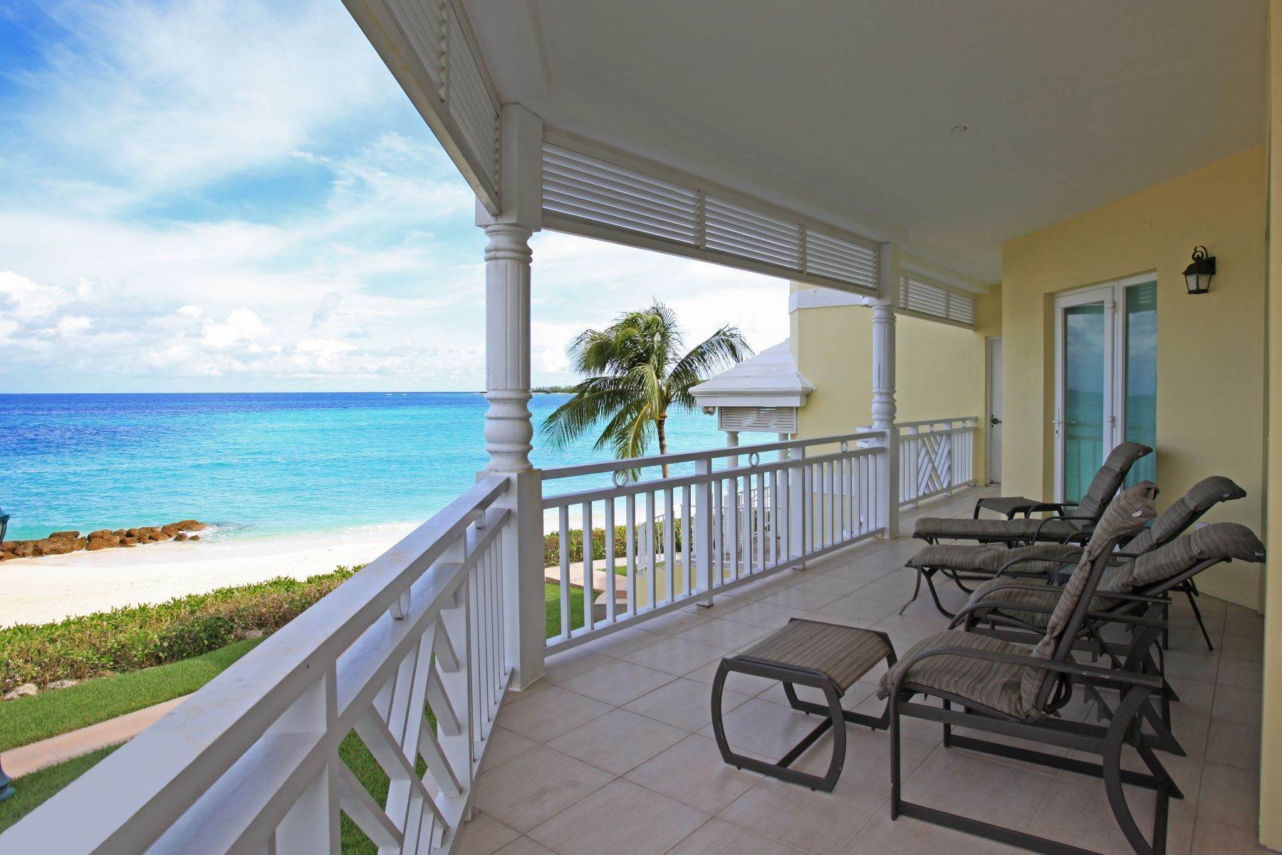 18. Condominiums pour l Vente à Bayroc Beachfront Penthouse Bayroc, Cable Beach, New Providence/Nassau, Bahamas