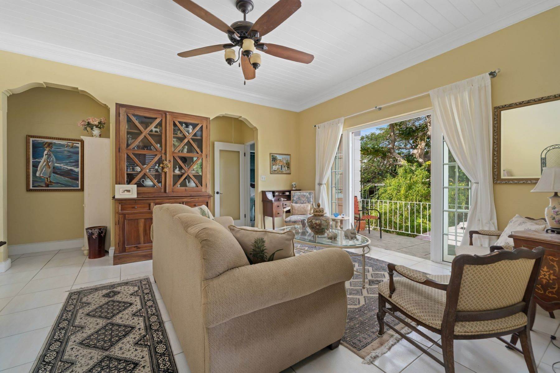 5. Single Family Homes for Sale at Woodmere, 10 London Terrace Montagu, Eastern Road, Nassau and Paradise Island, Bahamas