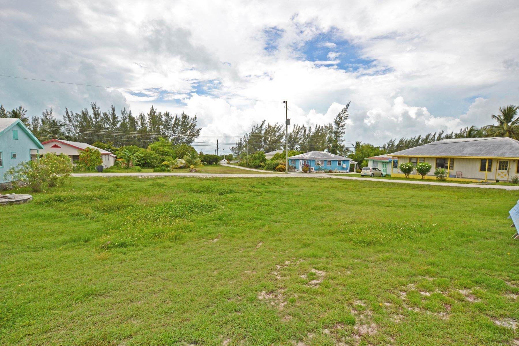 8. Land for Sale at Vacant Lot near Beach - Current Settlement Current, Eleuthera, Bahamas