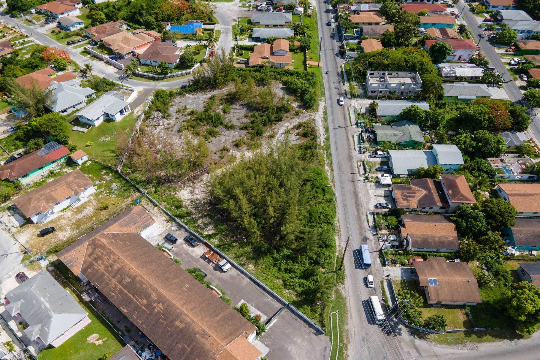 15. Land for Sale at Blue Hill and Cowpen Road Carmichael Road, Nassau and Paradise Island, Bahamas