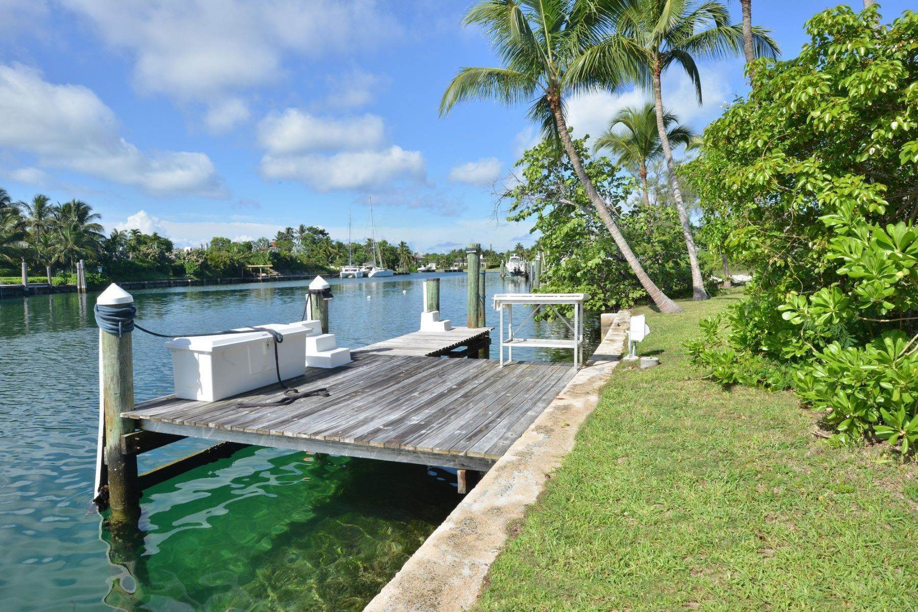15. Single Family Homes for Sale at Lyford Cay, Nassau and Paradise Island, Bahamas