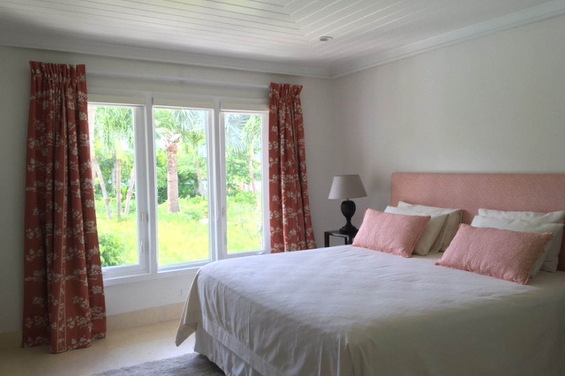 32. Vacation Rentals at Lagoon Beach House Old Fort Bay, Nassau and Paradise Island, Bahamas