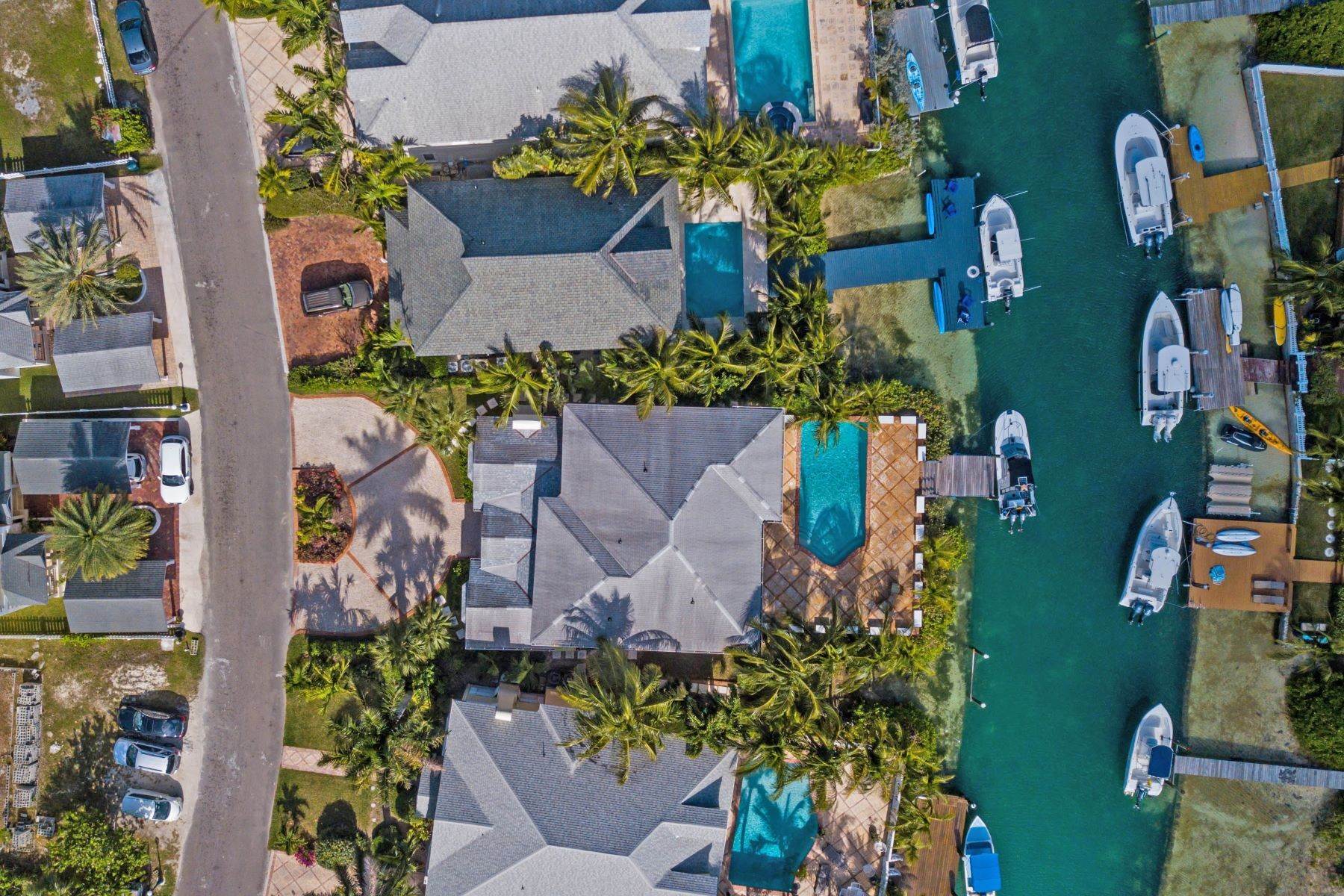 20. Single Family Homes for Sale at Sandyport, Cable Beach, Nassau and Paradise Island, Bahamas