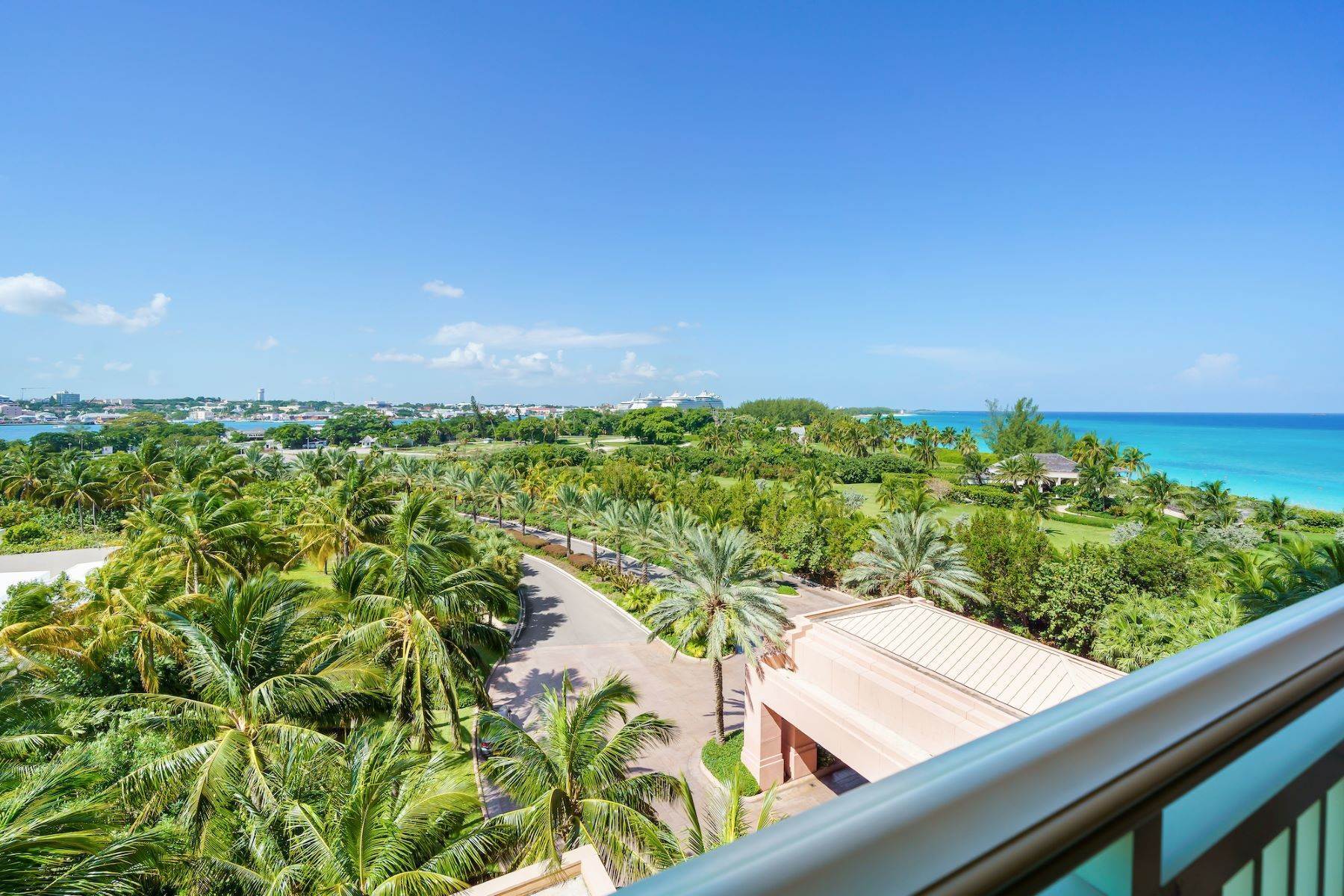 16. Condominiums for Sale at The Reef at Atlantis 6-901 Paradise Island, Nassau and Paradise Island, Bahamas