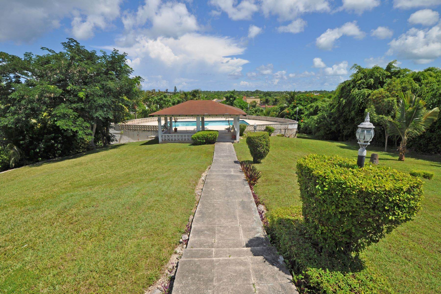 20. Single Family Homes for Sale at Village Road, Nassau and Paradise Island, Bahamas