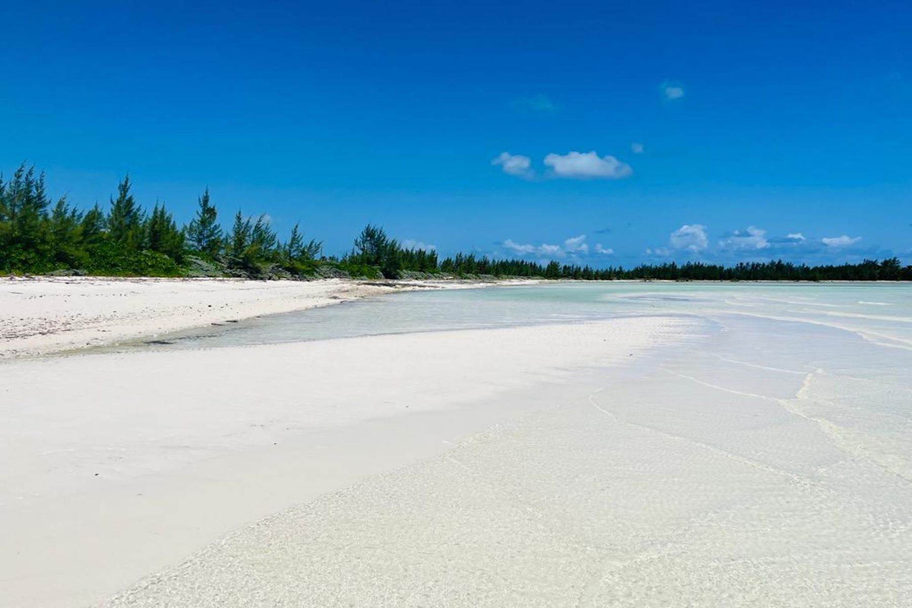 21. Land for Sale at Chub Cay Beachfront Lot 26 Chub Cay, Berry Islands, Bahamas