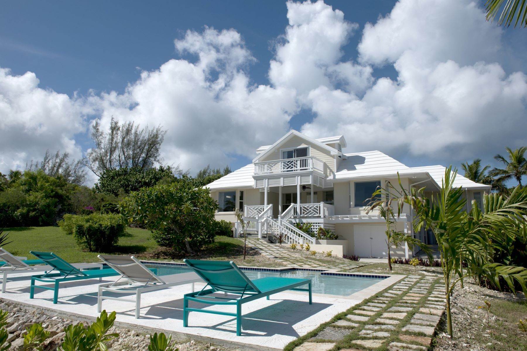 4. Single Family Homes pour l Vente à Driftwood Estate Governors Harbour, Eleuthera, Bahamas