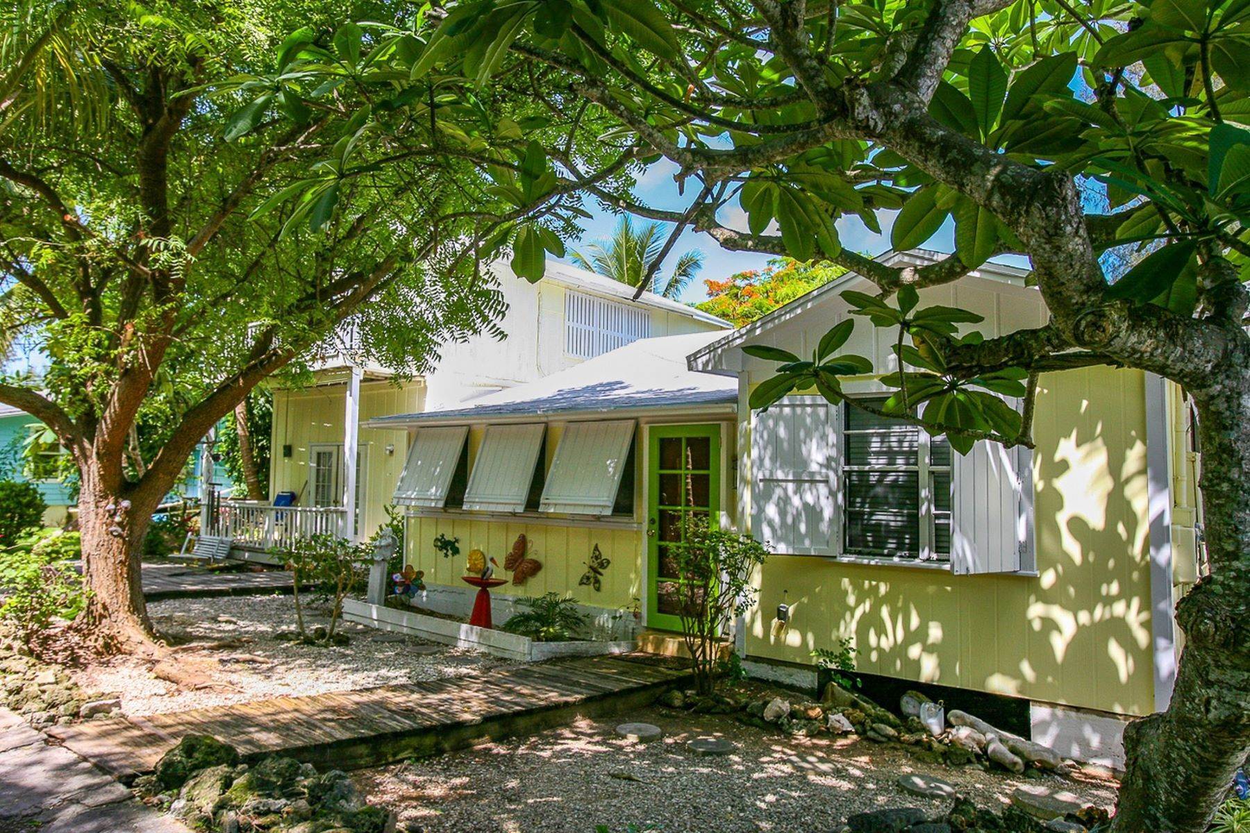 Single Family Homes pour l Vente à Guana Cay Settlement, Guana Cay, Abaco, Bahamas