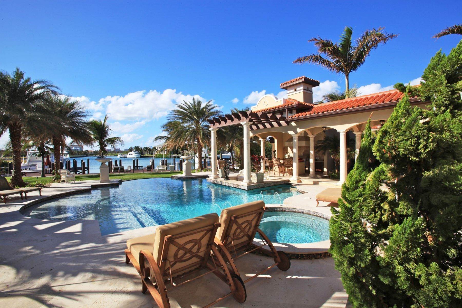 6. Single Family Homes for Sale at Villa Florentine, Ocean Club Estates Ocean Club Estates, Paradise Island, Nassau and Paradise Island, Bahamas