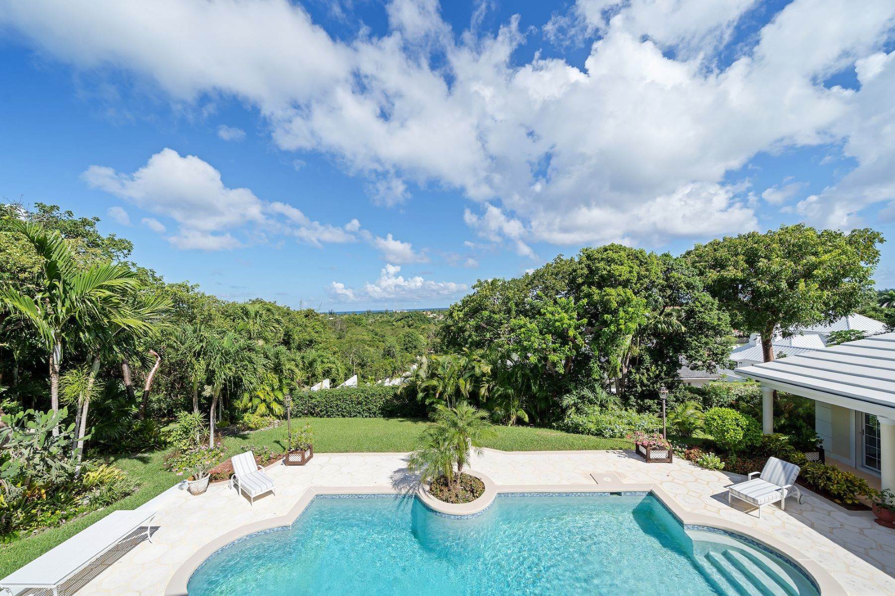 20. Single Family Homes at Villa Alon in Lyford Cay Lyford Cay, Nassau and Paradise Island, Bahamas