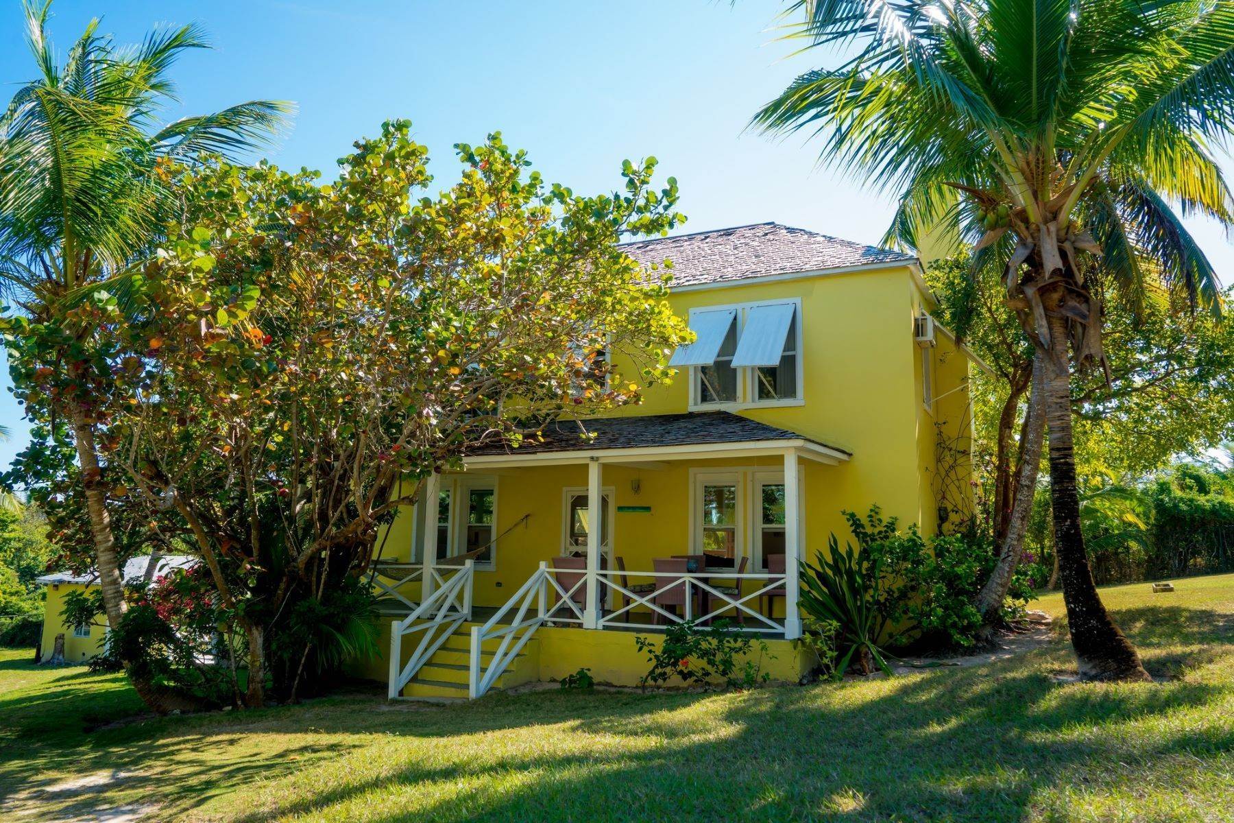 3. Single Family Homes for Sale at Harbour Island, Eleuthera, Bahamas
