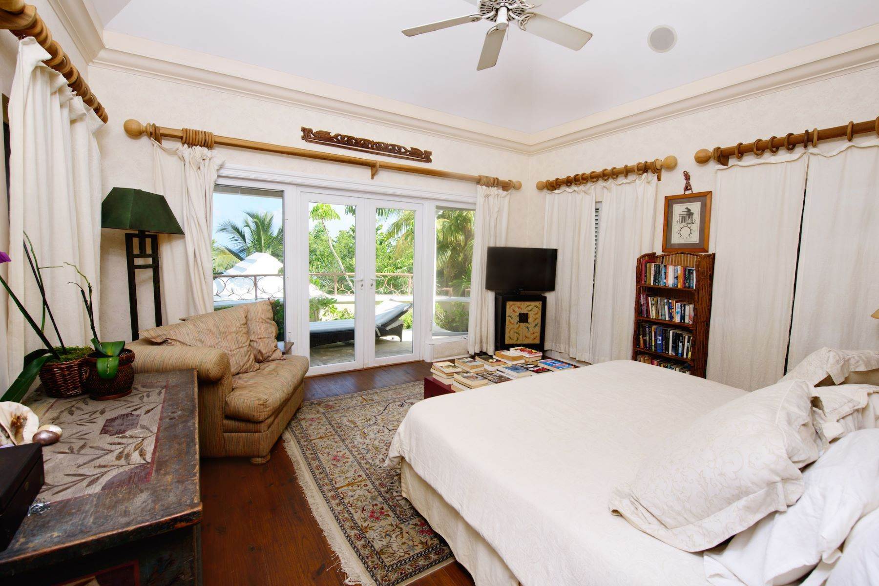 3. Single Family Homes at Old Fort Bay, Nassau and Paradise Island, Bahamas