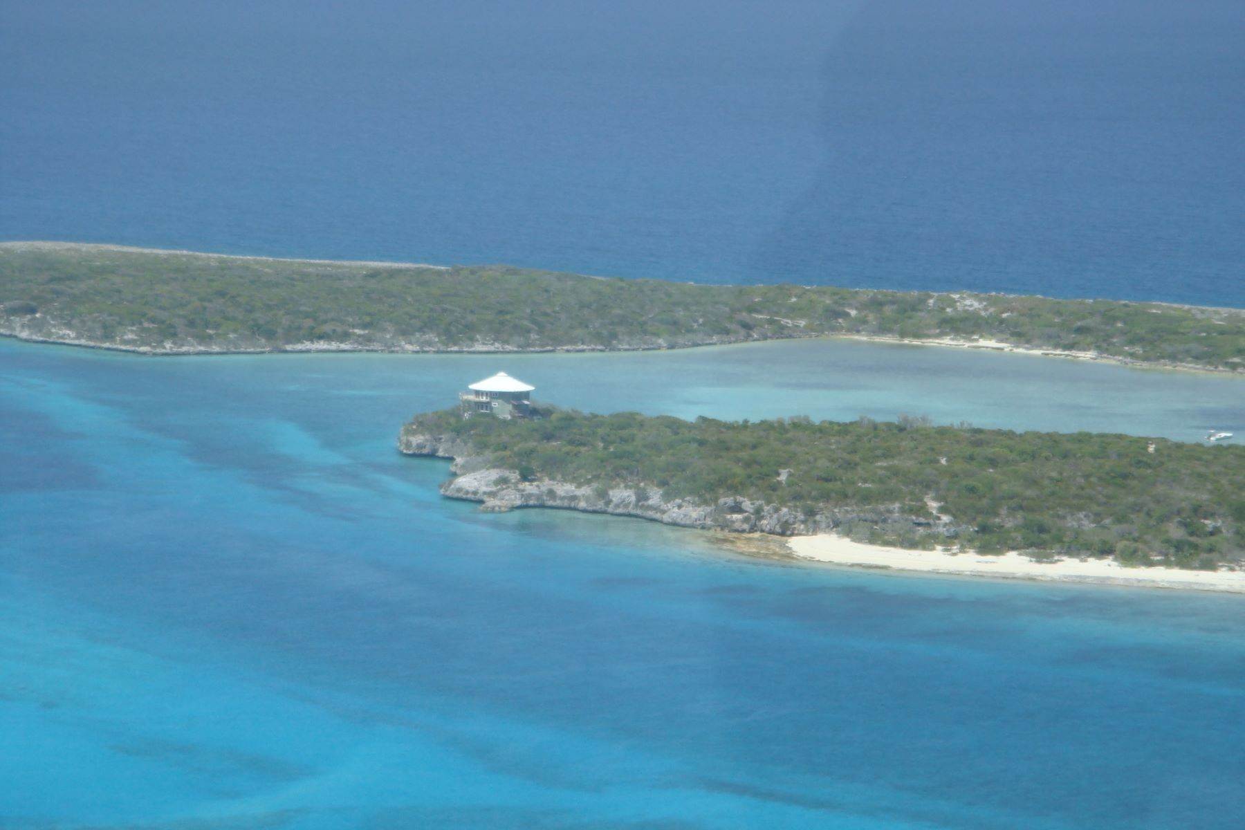 2. 土地,用地 为 销售 在 Big Farmer's Cay, Exuma Cays 埃克苏马群岛, 伊克苏马海, 巴哈马