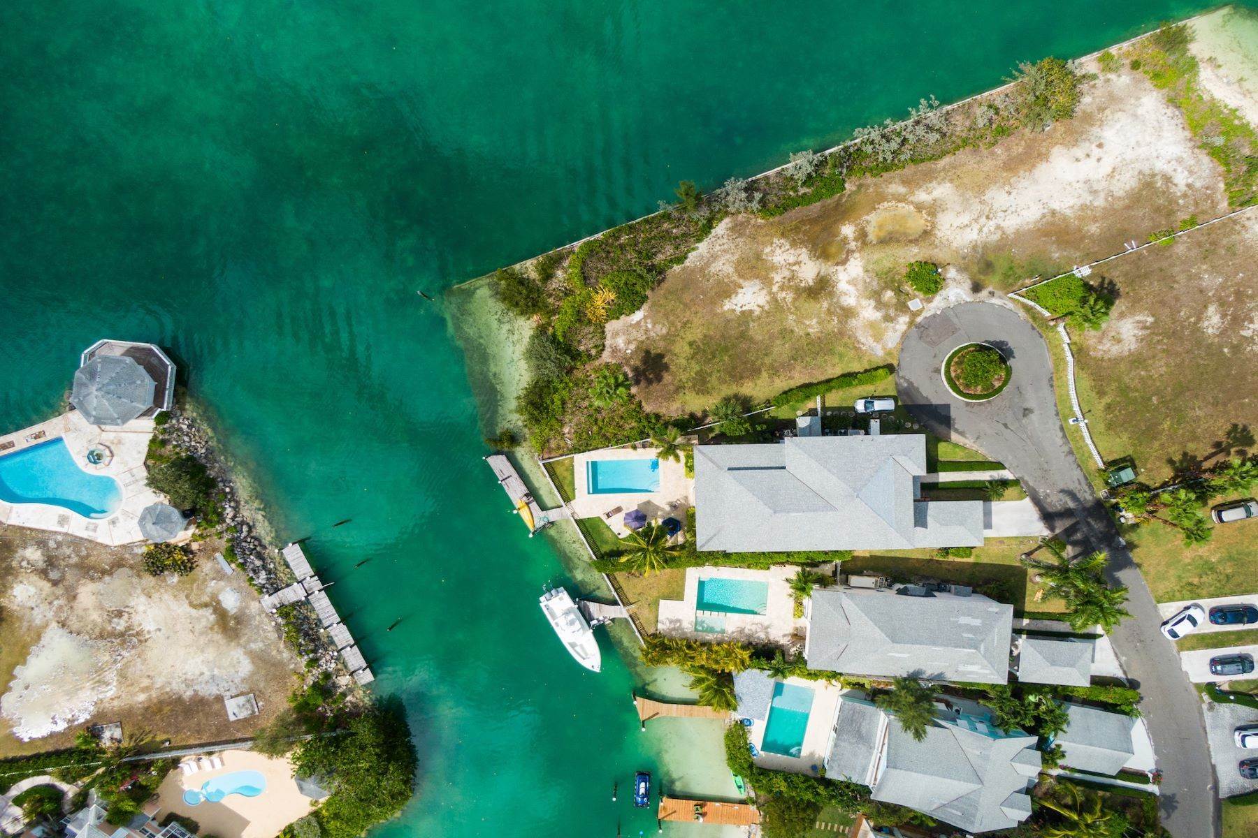 26. Single Family Homes for Sale at 15 Watercolour Cay, Sandyport Sandyport, Cable Beach, Nassau and Paradise Island, Bahamas