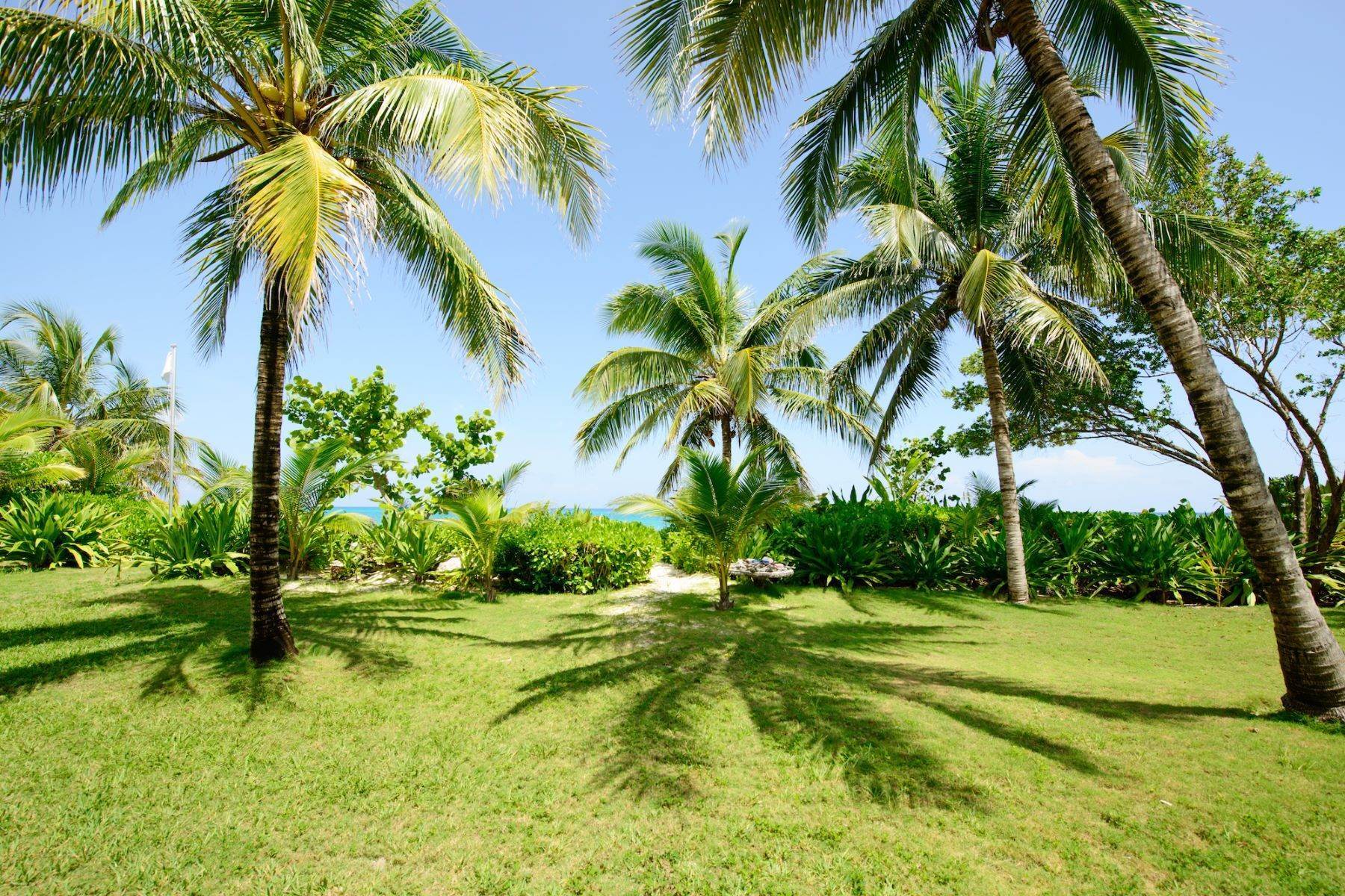18. Single Family Homes at Old Fort Bay, Nassau and Paradise Island, Bahamas
