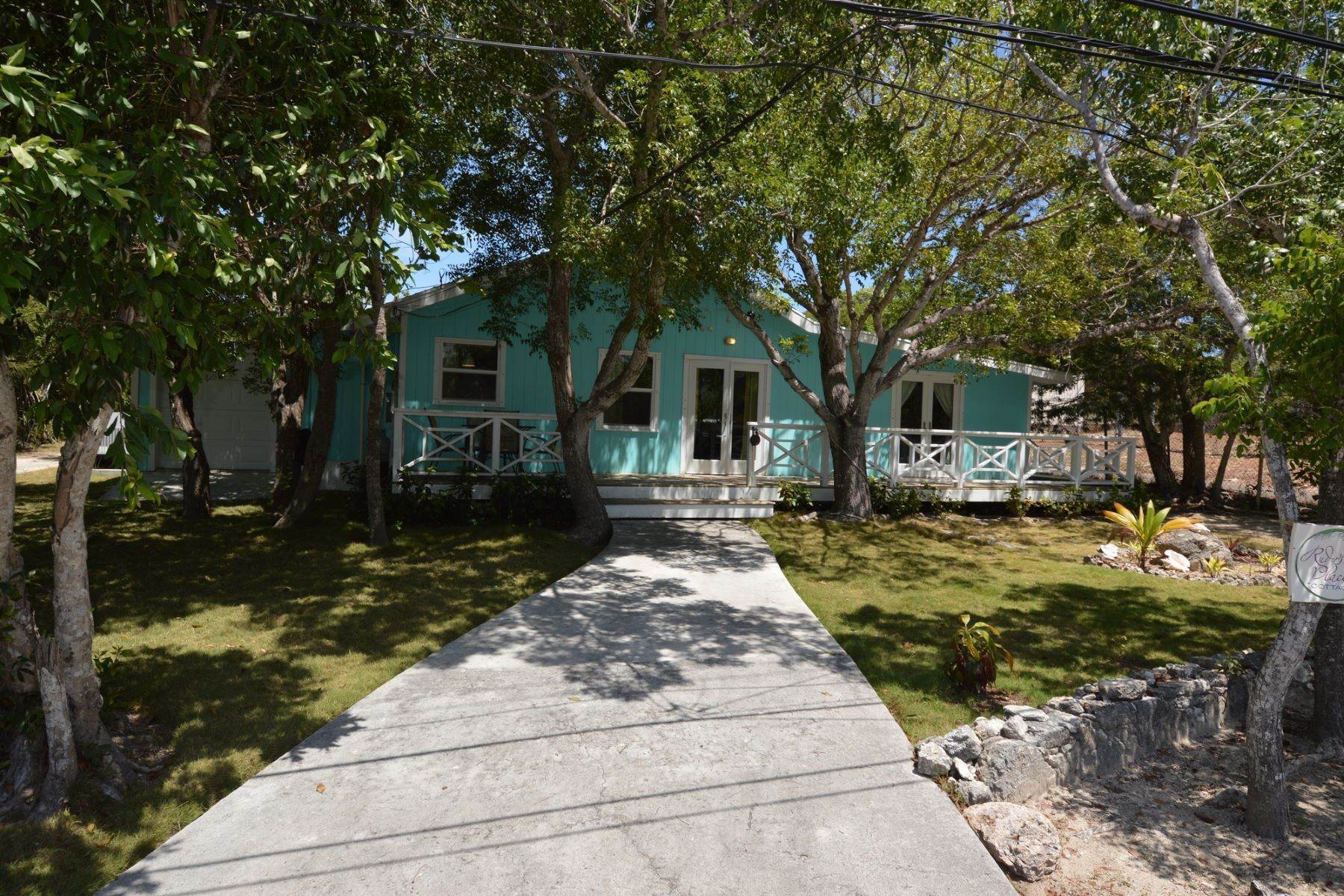 15. Single Family Homes pour l Vente à Elbow Cay Hope Town, Abaco, Bahamas