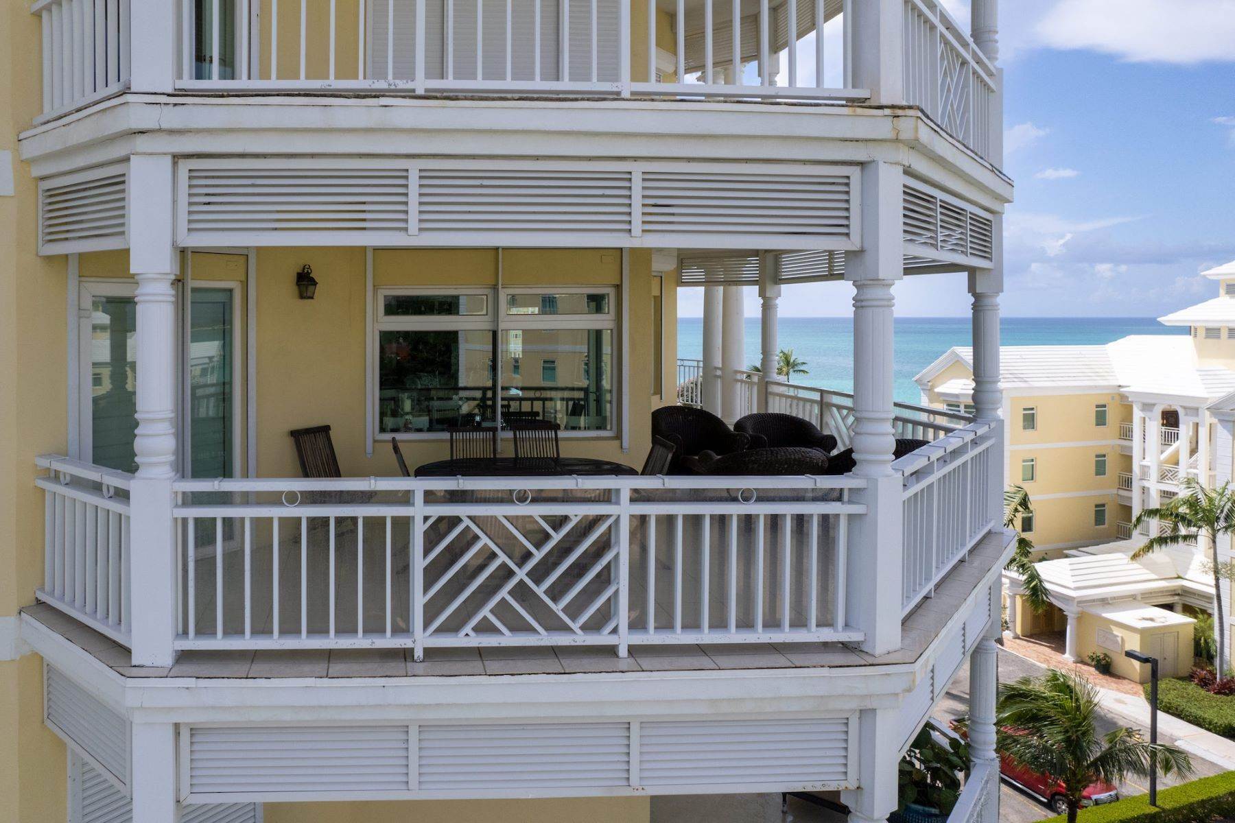 5. Condominiums für Verkauf beim Bayroc, Cable Beach, New Providence/Nassau, Bahamas