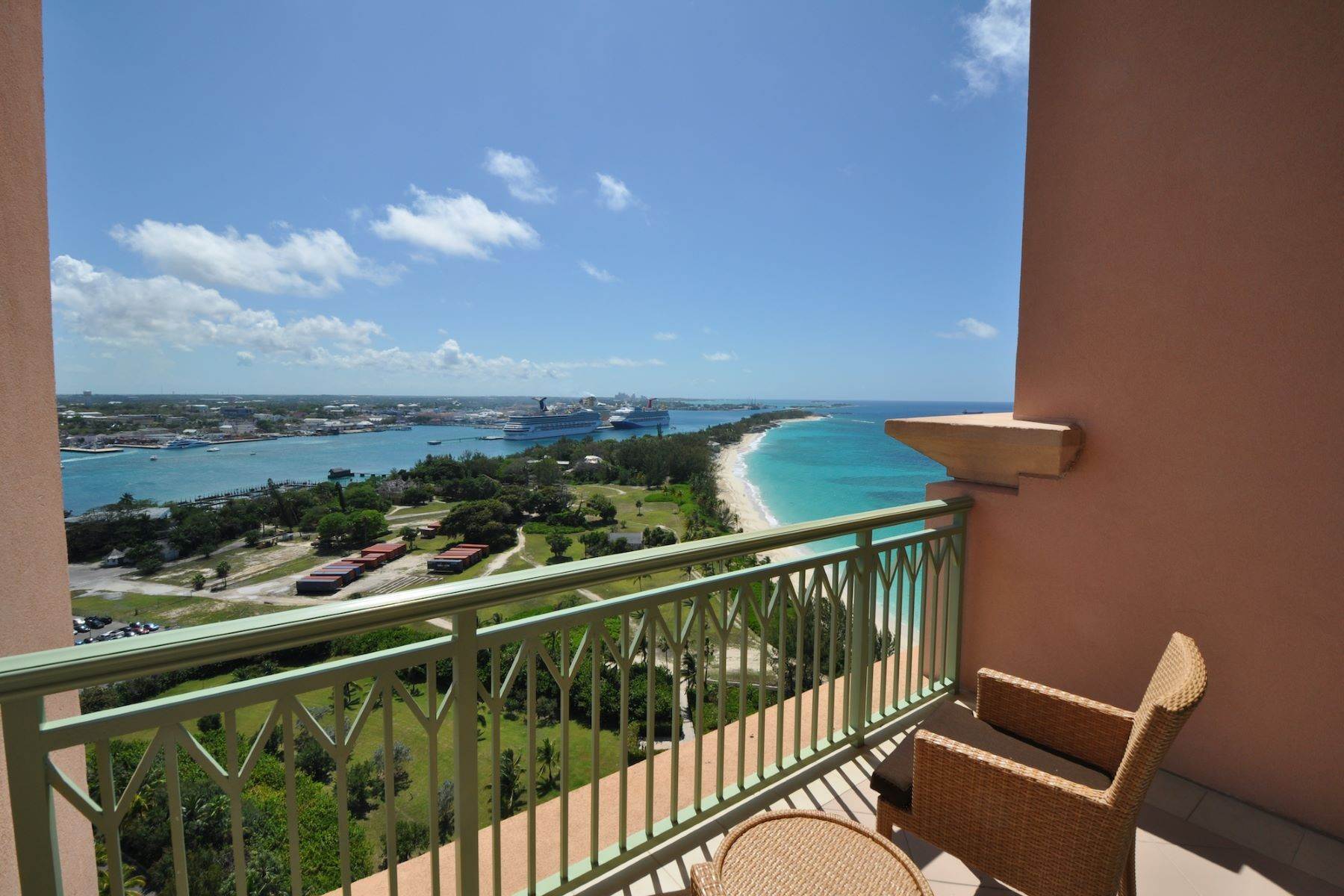 29. Condominiums for Sale at The Reef 22-917 & 919 Penthouse The Reef At Atlantis, Paradise Island, Nassau and Paradise Island, Bahamas
