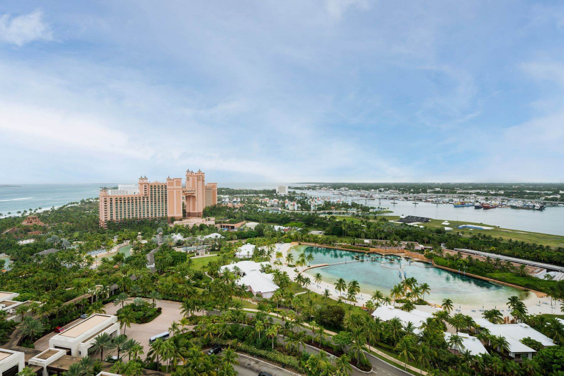11. Condominiums for Sale at The Reef at Atlantis 22-902 Corner Unit with Wrap-Around Balcony Paradise Island, Nassau and Paradise Island, Bahamas