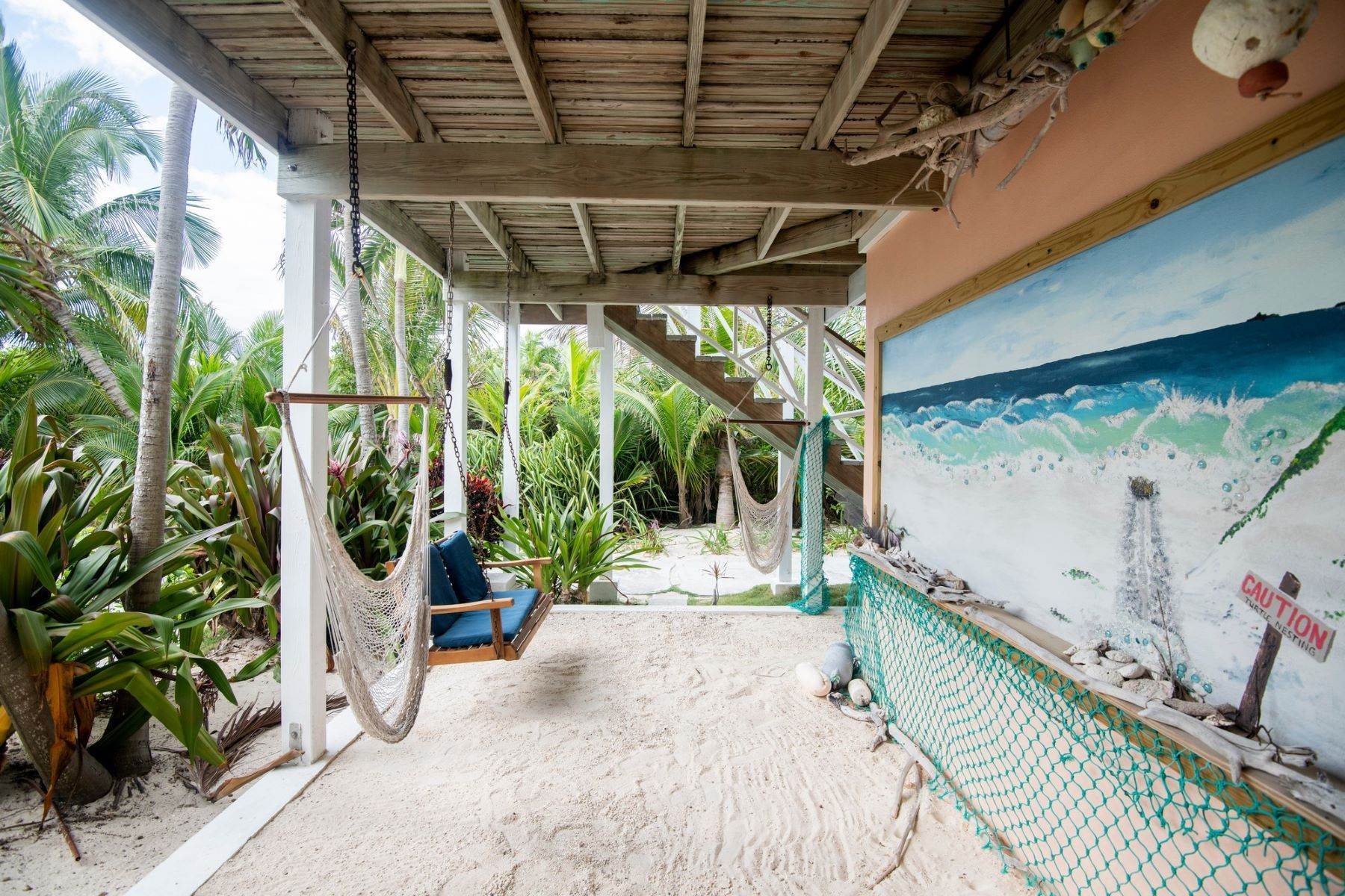 18. Single Family Homes por un Venta en Leapin Lizards Hope Town, Abaco, Bahamas
