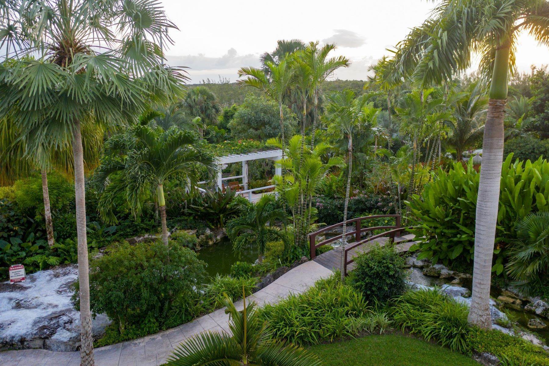25. Condominiums for Sale at Lyford Cay, Nassau and Paradise Island, Bahamas