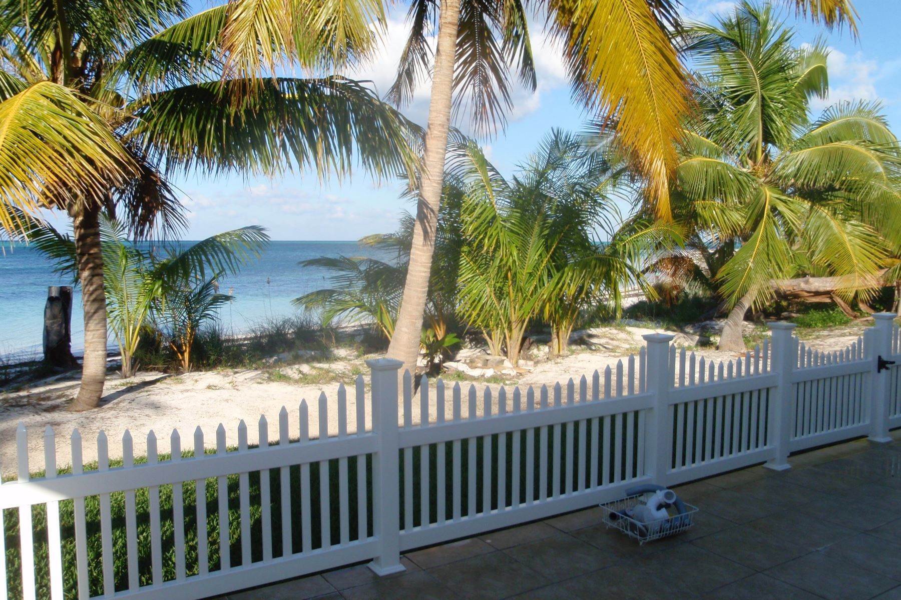 14. Single Family Homes for Sale at Tranquility - Beachfront Cottage Spanish Wells, Eleuthera, Bahamas