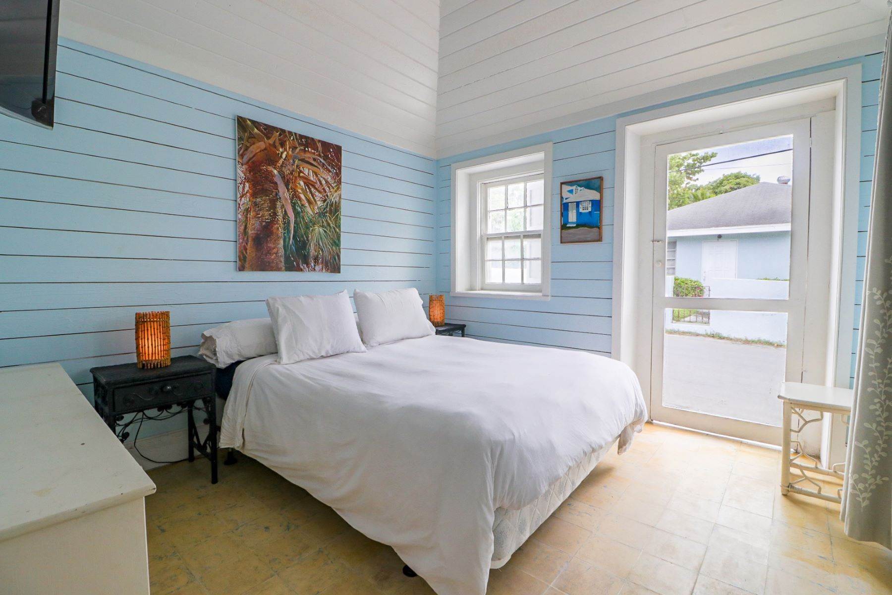 29. Single Family Homes for Sale at Harbour Island, Eleuthera, Bahamas