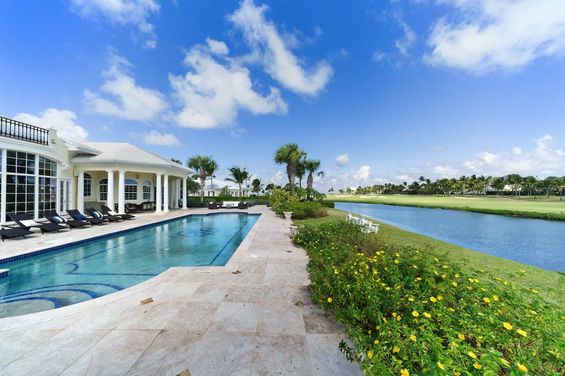 6. Single Family Homes pour l Vente à Ocean Club Estates, Paradise Island, New Providence/Nassau, Bahamas