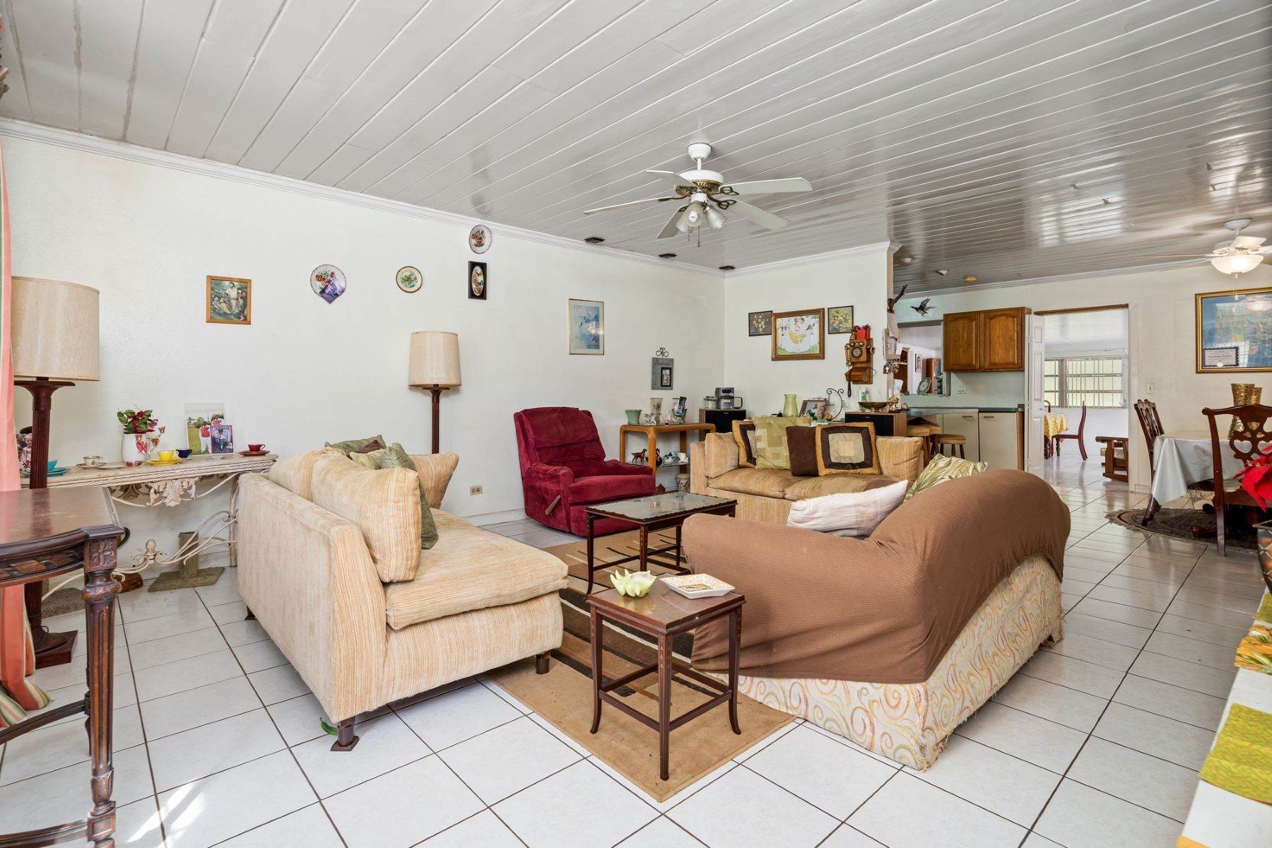 4. Single Family Homes for Sale at 49 Murphyville Road Palmdale, Nassau and Paradise Island, Bahamas