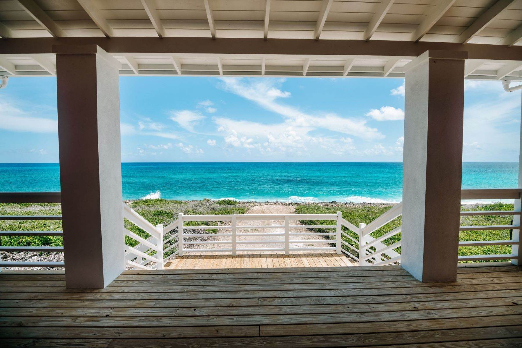13. Single Family Homes por un Venta en Dolphin Beach Estates, Guana Cay, Abaco, Bahamas
