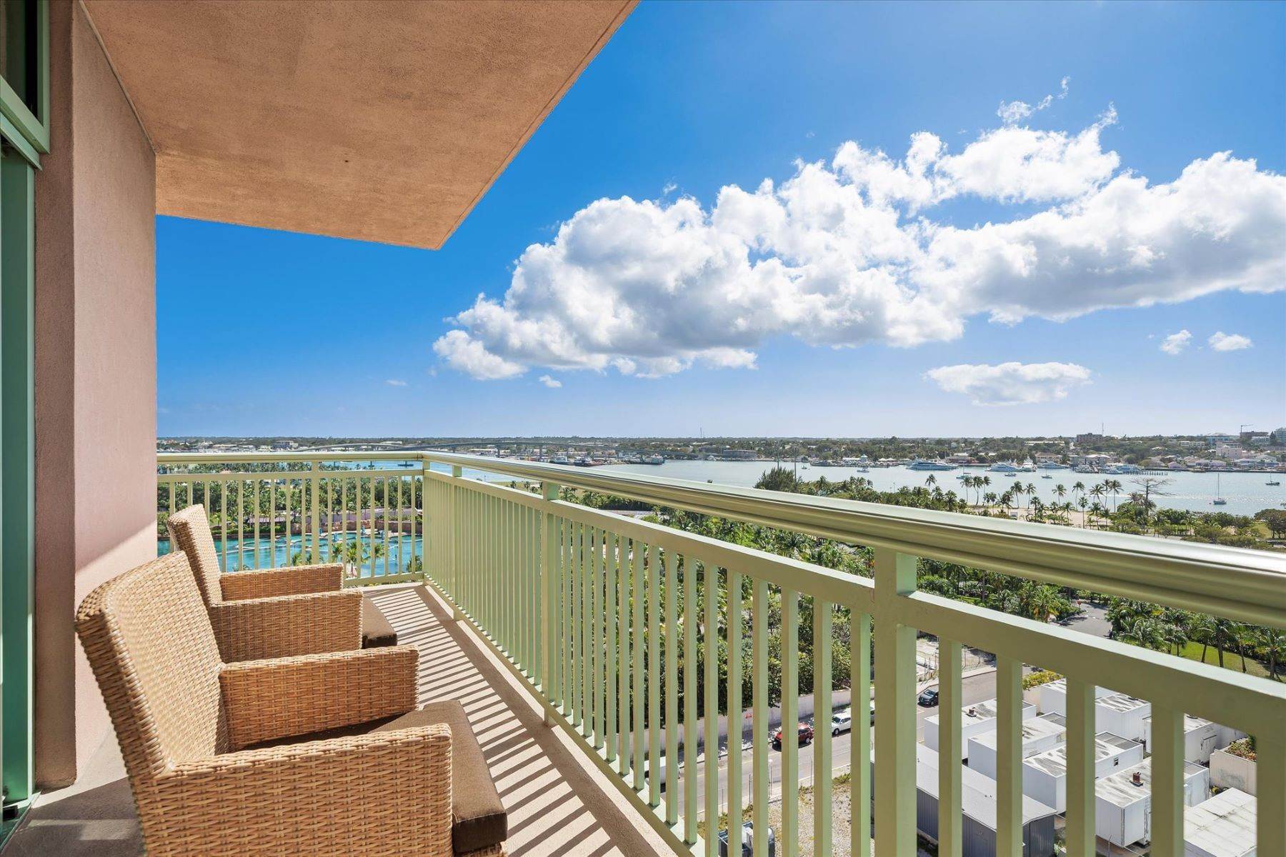 14. Condominiums for Sale at The Reef at Atlantis 12-901 Paradise Island, Nassau and Paradise Island, Bahamas