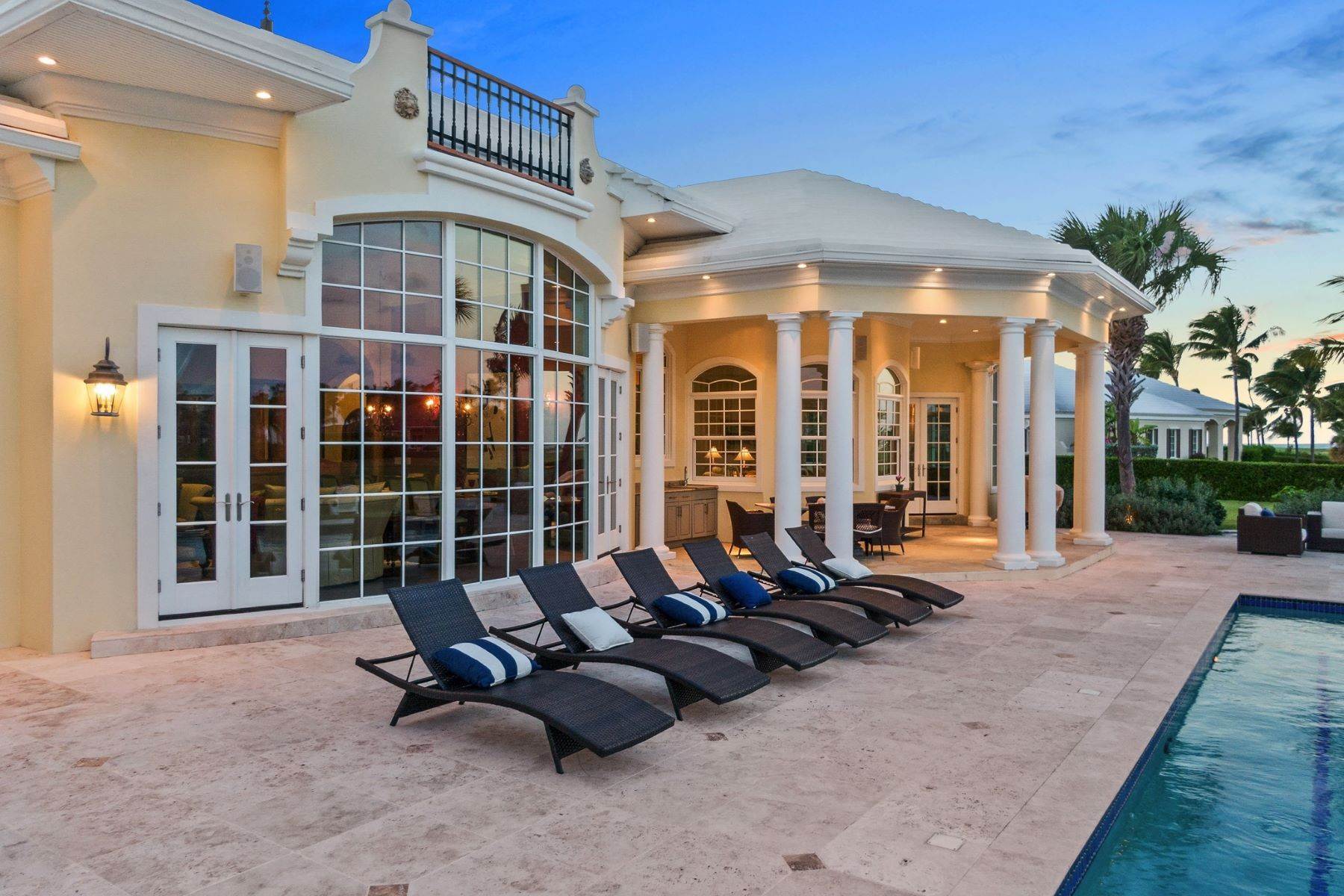 35. Single Family Homes für Verkauf beim Ocean Club Estates, Paradise Island, New Providence/Nassau, Bahamas