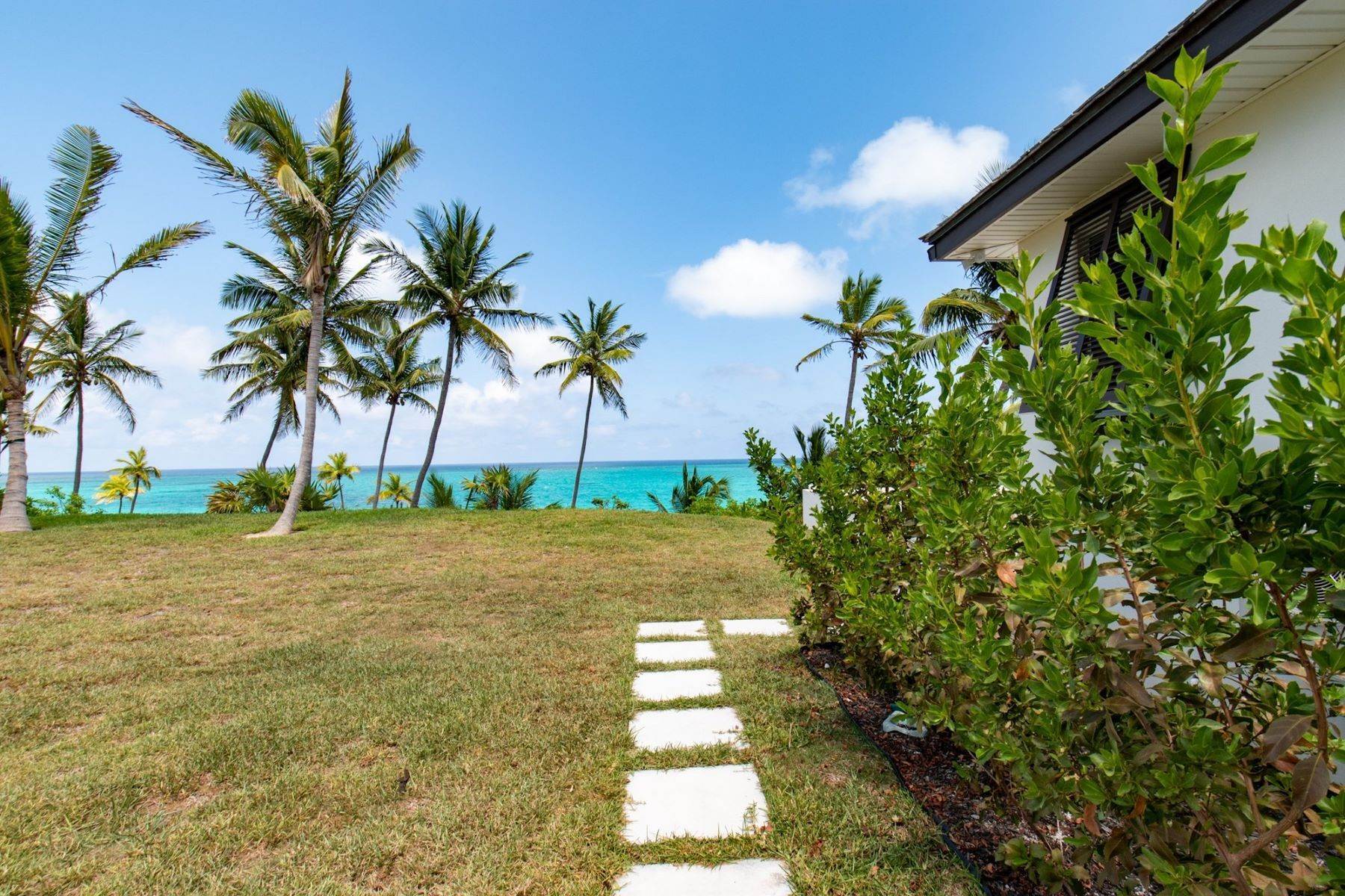 41. Single Family Homes for Sale at Governors Harbour, Eleuthera, Bahamas