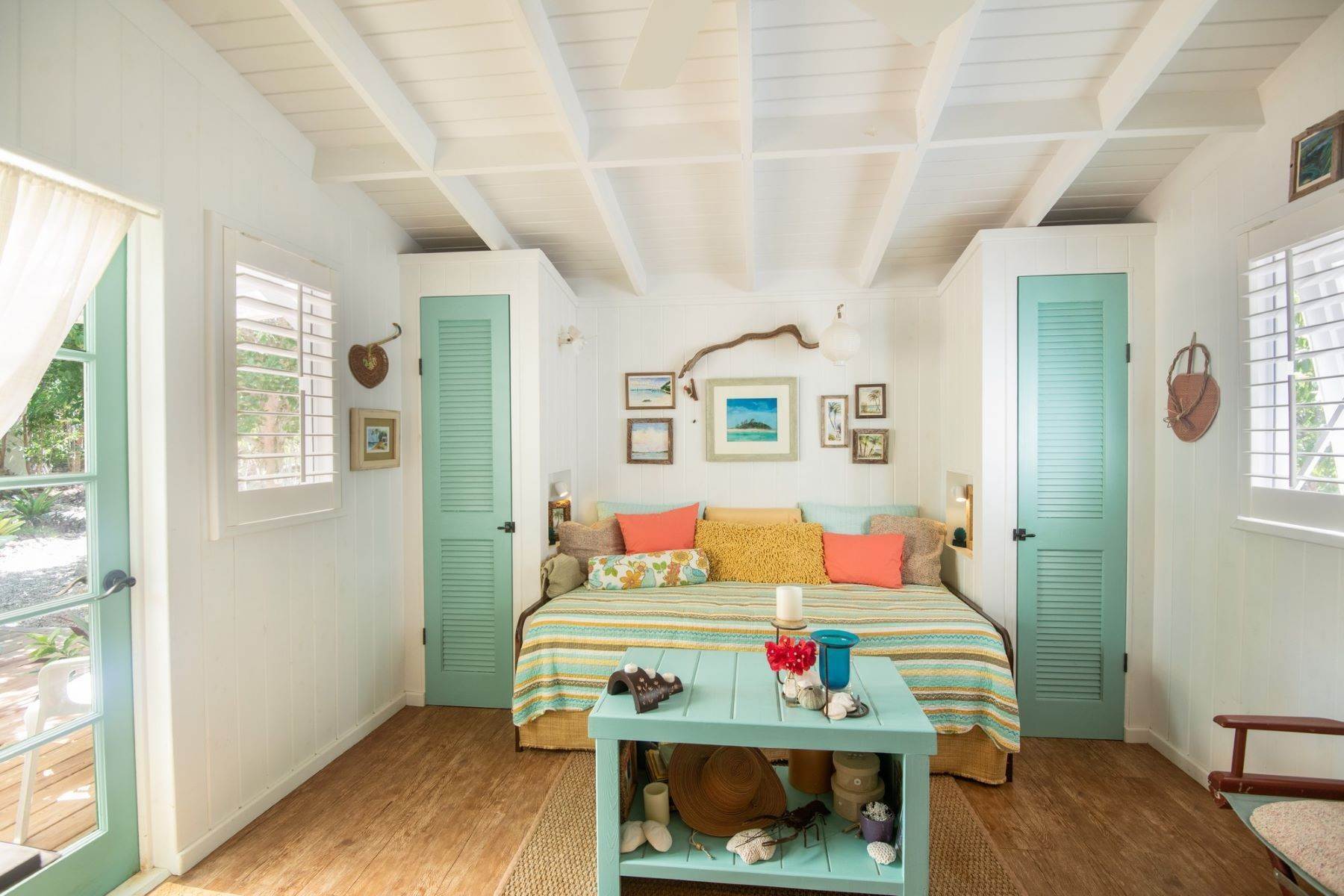 17. Single Family Homes for Sale at Lubbers Quarters, Abaco, Bahamas