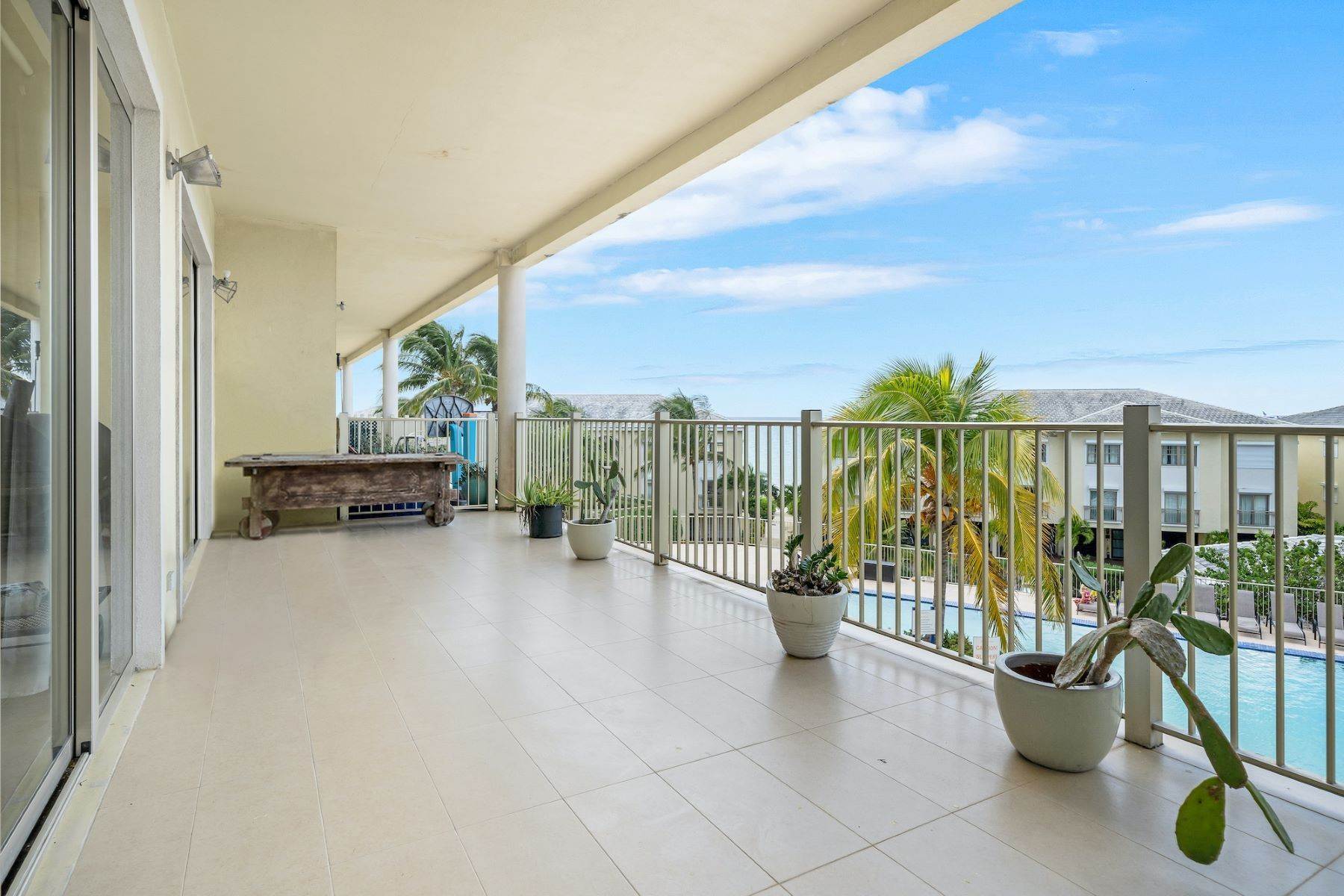18. Condominiums at Columbus Cove, Love Beach, Nassau and Paradise Island, Bahamas