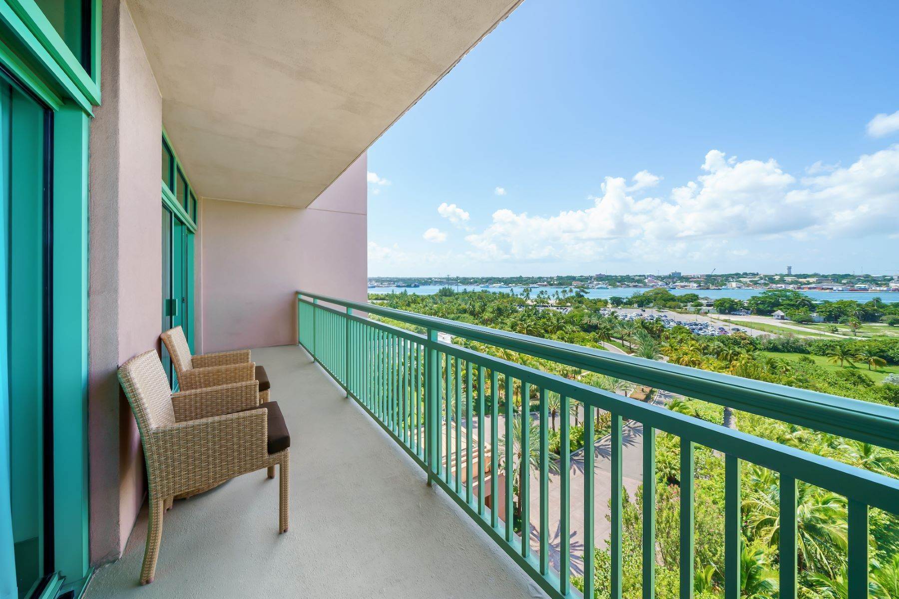 10. Condominiums for Sale at The Reef Residences At Atlantis, Paradise Island, Nassau and Paradise Island, Bahamas