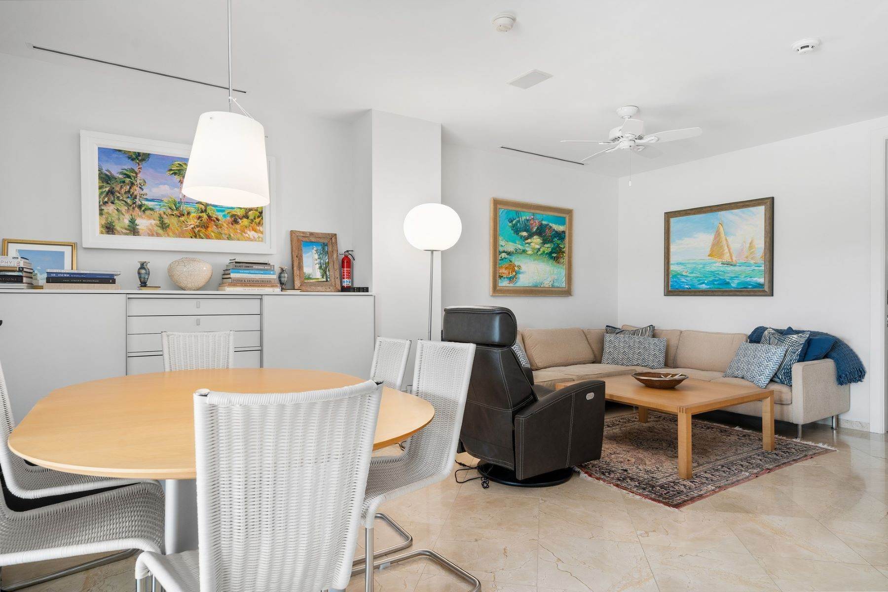 6. Condominiums 为 销售 在 Sunnyside 404 来佛礁, 新普罗维登斯/拿骚, 巴哈马